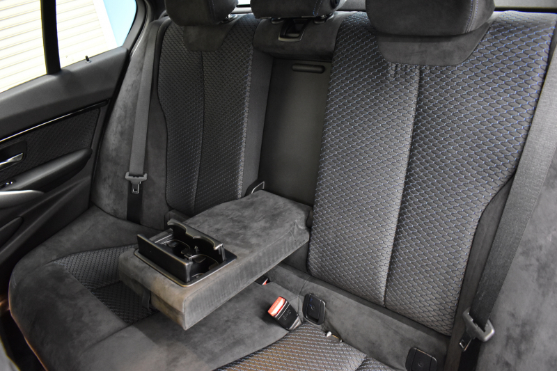 BMW 3シリーズ 320i Mｽﾎﾟｰﾂ LCI後期 8A型(B48B20A)ｴﾝｼﾞﾝ 追従ACC LEDﾍｯﾄﾞﾗｲﾄ&ﾃｰﾙ 車線逸脱&歩行者警告 衝突軽減ﾌﾞﾚｰｷ ﾀｯﾁﾊﾟｯﾄﾞ式iﾄﾞﾗｲﾌﾞHDDﾅﾋﾞ ｱﾙｶﾝﾀｰﾗ電動ｽﾎﾟｰﾂｼｰﾄ 18AW ﾘｱPDC Bｶﾒﾗ ﾊﾟﾄﾞﾙ ｽﾏｰﾄｷｰ 2年保証