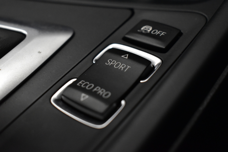 BMW 3シリーズ 320i Mｽﾎﾟｰﾂ LCI後期 8A型(B48B20A)ｴﾝｼﾞﾝ 追従ACC LEDﾍｯﾄﾞﾗｲﾄ&ﾃｰﾙ 車線逸脱&歩行者警告 衝突軽減ﾌﾞﾚｰｷ ﾀｯﾁﾊﾟｯﾄﾞ式iﾄﾞﾗｲﾌﾞHDDﾅﾋﾞ ｱﾙｶﾝﾀｰﾗ電動ｽﾎﾟｰﾂｼｰﾄ 18AW ﾘｱPDC Bｶﾒﾗ ﾊﾟﾄﾞﾙ ｽﾏｰﾄｷｰ 2年保証