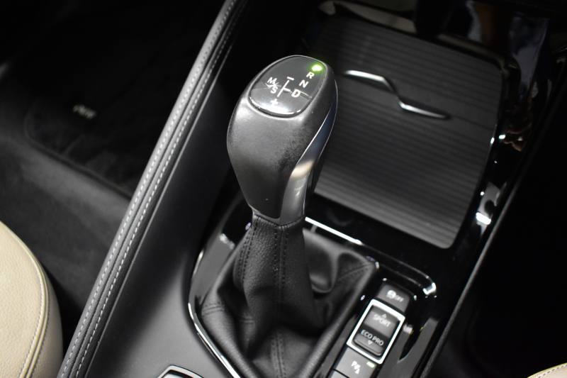 BMW X1 Xdrive25i Xﾗｲﾝ 4WD ﾊﾟﾉﾗﾏSR ﾊｲﾗｲﾝ&ｺﾝﾌｫｰﾄP 追従ACC ﾋｰﾀｰ付電動白革 ﾀｯﾁﾊﾟｯﾄﾞﾅﾋﾞBｶﾒﾗ Pｱｼｽﾄ前後PDC 衝突軽減B 車線逸脱&歩行者警告 電動Rｹﾞｰﾄ ｳｯﾄﾞｲﾝﾃﾘｱ ﾄﾞﾗﾊﾟﾌｫ 19AW 2年保証