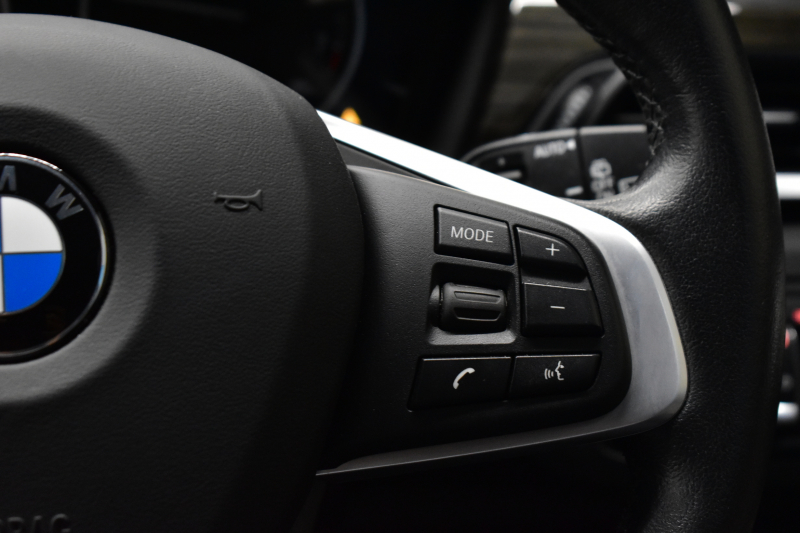 BMW X1 Xdrive25i Xﾗｲﾝ 4WD ﾊﾟﾉﾗﾏSR ﾊｲﾗｲﾝ&ｺﾝﾌｫｰﾄP 追従ACC ﾋｰﾀｰ付電動白革 ﾀｯﾁﾊﾟｯﾄﾞﾅﾋﾞBｶﾒﾗ Pｱｼｽﾄ前後PDC 衝突軽減B 車線逸脱&歩行者警告 電動Rｹﾞｰﾄ ｳｯﾄﾞｲﾝﾃﾘｱ ﾄﾞﾗﾊﾟﾌｫ 19AW 2年保証