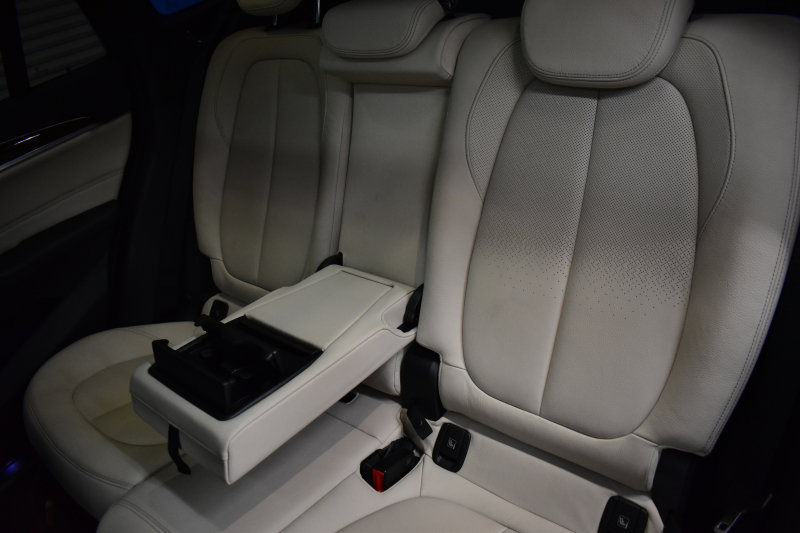 BMW X1 Xdrive25i Xﾗｲﾝ 4WD ﾊﾟﾉﾗﾏSR ﾊｲﾗｲﾝ&ｺﾝﾌｫｰﾄP 追従ACC ﾋｰﾀｰ付電動白革 ﾀｯﾁﾊﾟｯﾄﾞﾅﾋﾞBｶﾒﾗ Pｱｼｽﾄ前後PDC 衝突軽減B 車線逸脱&歩行者警告 電動Rｹﾞｰﾄ ｳｯﾄﾞｲﾝﾃﾘｱ ﾄﾞﾗﾊﾟﾌｫ 19AW 2年保証