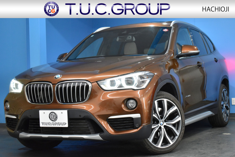 BMW X1 Xdrive25i Xﾗｲﾝ 4WD ﾊﾟﾉﾗﾏSR ﾊｲﾗｲﾝ&ｺﾝﾌｫｰﾄP 追従ACC ﾋｰﾀｰ付電動白革 ﾀｯﾁﾊﾟｯﾄﾞﾅﾋﾞBｶﾒﾗ Pｱｼｽﾄ前後PDC 衝突軽減B 車線逸脱&歩行者警告 電動Rｹﾞｰﾄ ｳｯﾄﾞｲﾝﾃﾘｱ ﾄﾞﾗﾊﾟﾌｫ 19AW 2年保証