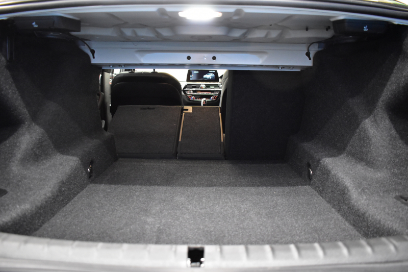 BMW 5シリーズ 523i Mｽﾎﾟｰﾂ ﾊｲﾗｲﾝP 全席ﾋｰﾀｰ付黒革 LEDﾍｯﾄﾞﾗｲﾄ 追従ACC 車線変更&逸脱警告 衝突軽減B ﾀｯﾁﾊﾟﾈﾙ対応iﾄﾞﾗｲﾌﾞHDDﾅﾋﾞﾌﾙｾｸﾞ 全周囲ｶﾒﾗ3Dﾋﾞｭｰ Bｶﾒﾗ 液晶ﾒｰﾀｰﾊﾟﾈﾙ 電動ﾄﾗﾝｸ 19AW 2年保証