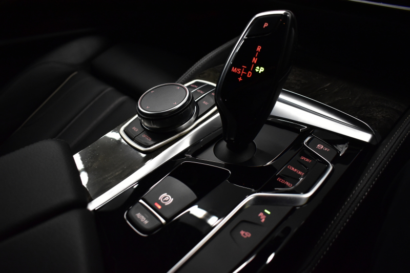 BMW 5シリーズ 523i Mｽﾎﾟｰﾂ ﾊｲﾗｲﾝP 全席ﾋｰﾀｰ付黒革 LEDﾍｯﾄﾞﾗｲﾄ 追従ACC 車線変更&逸脱警告 衝突軽減B ﾀｯﾁﾊﾟﾈﾙ対応iﾄﾞﾗｲﾌﾞHDDﾅﾋﾞﾌﾙｾｸﾞ 全周囲ｶﾒﾗ3Dﾋﾞｭｰ Bｶﾒﾗ 液晶ﾒｰﾀｰﾊﾟﾈﾙ 電動ﾄﾗﾝｸ 19AW 2年保証