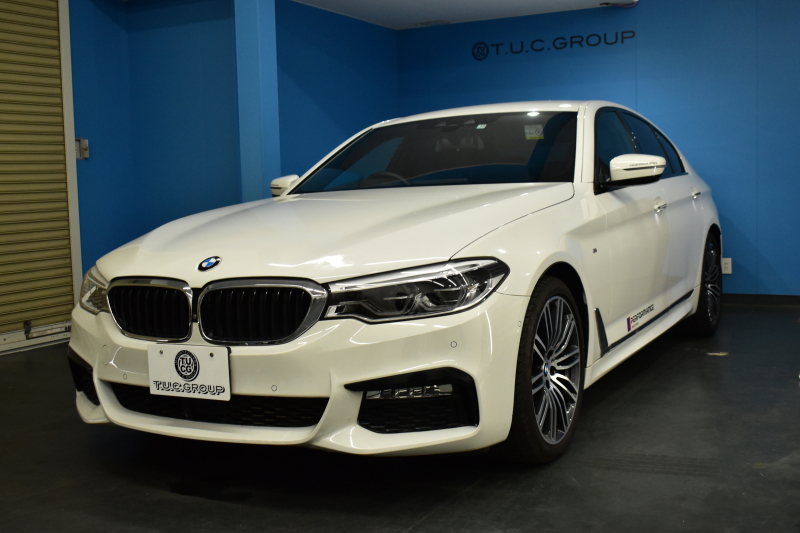 BMW 5シリーズ 523i Mｽﾎﾟｰﾂ ﾊｲﾗｲﾝP 全席ﾋｰﾀｰ付黒革 LEDﾍｯﾄﾞﾗｲﾄ 追従ACC 車線変更&逸脱警告 衝突軽減B ﾀｯﾁﾊﾟﾈﾙ対応iﾄﾞﾗｲﾌﾞHDDﾅﾋﾞﾌﾙｾｸﾞ 全周囲ｶﾒﾗ3Dﾋﾞｭｰ Bｶﾒﾗ 液晶ﾒｰﾀｰﾊﾟﾈﾙ 電動ﾄﾗﾝｸ 19AW 2年保証