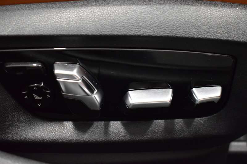 BMW Mシリーズ M5 V8ﾂｲﾝﾀｰﾎﾞ600馬力 MxDrive（4WD//2WD切替可）1ｵｰﾅｰ ｺﾝﾌｫｰﾄP  全席ﾋｰﾀｰ&前席ﾍﾞﾝﾁﾚｰｼｮﾝ&ﾏｯｻｰｼﾞ付ﾌﾞﾗｳﾝ&ﾌﾞﾗｯｸﾚｻﾞｰ ｽﾃｱﾘﾝｸﾞﾋｰﾀｰ ｱﾝﾋﾞｴﾝﾄｴｱP ﾀﾞｰｸｶｰﾎﾞﾝｲﾝﾃﾘｱ 追従ACC LCW LEDﾍｯﾄﾞﾗｲﾄ HUD 液晶ﾒｰﾀｰ 3Dﾋﾞｭｰ 20AW 2年保証