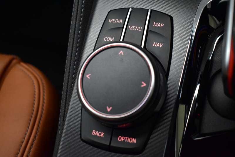 BMW Mシリーズ M5 V8ﾂｲﾝﾀｰﾎﾞ600馬力 MxDrive（4WD//2WD切替可）1ｵｰﾅｰ ｺﾝﾌｫｰﾄP  全席ﾋｰﾀｰ&前席ﾍﾞﾝﾁﾚｰｼｮﾝ&ﾏｯｻｰｼﾞ付ﾌﾞﾗｳﾝ&ﾌﾞﾗｯｸﾚｻﾞｰ ｽﾃｱﾘﾝｸﾞﾋｰﾀｰ ｱﾝﾋﾞｴﾝﾄｴｱP ﾀﾞｰｸｶｰﾎﾞﾝｲﾝﾃﾘｱ 追従ACC LCW LEDﾍｯﾄﾞﾗｲﾄ HUD 液晶ﾒｰﾀｰ 3Dﾋﾞｭｰ 20AW 2年保証