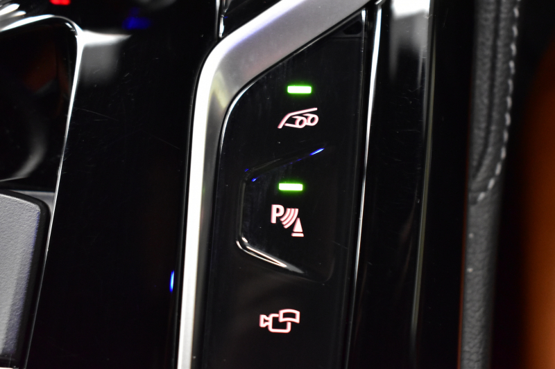 BMW Mシリーズ M5 V8ﾂｲﾝﾀｰﾎﾞ600馬力 MxDrive（4WD//2WD切替可）1ｵｰﾅｰ ｺﾝﾌｫｰﾄP  全席ﾋｰﾀｰ&前席ﾍﾞﾝﾁﾚｰｼｮﾝ&ﾏｯｻｰｼﾞ付ﾌﾞﾗｳﾝ&ﾌﾞﾗｯｸﾚｻﾞｰ ｽﾃｱﾘﾝｸﾞﾋｰﾀｰ ｱﾝﾋﾞｴﾝﾄｴｱP ﾀﾞｰｸｶｰﾎﾞﾝｲﾝﾃﾘｱ 追従ACC LCW LEDﾍｯﾄﾞﾗｲﾄ HUD 液晶ﾒｰﾀｰ 3Dﾋﾞｭｰ 20AW 2年保証