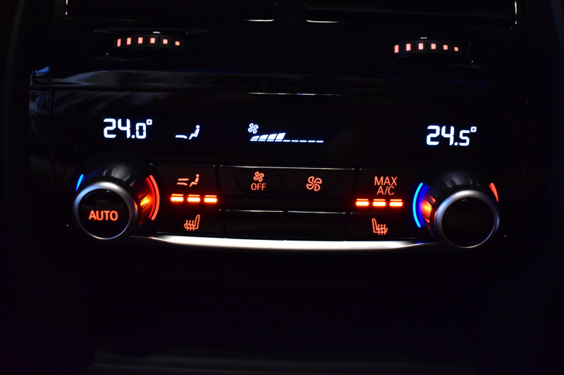 BMW Mシリーズ M5 V8ﾂｲﾝﾀｰﾎﾞ600馬力 MxDrive（4WD//2WD切替可）1ｵｰﾅｰ ｺﾝﾌｫｰﾄP  全席ﾋｰﾀｰ&前席ﾍﾞﾝﾁﾚｰｼｮﾝ&ﾏｯｻｰｼﾞ付ﾌﾞﾗｳﾝ&ﾌﾞﾗｯｸﾚｻﾞｰ ｽﾃｱﾘﾝｸﾞﾋｰﾀｰ ｱﾝﾋﾞｴﾝﾄｴｱP ﾀﾞｰｸｶｰﾎﾞﾝｲﾝﾃﾘｱ 追従ACC LCW LEDﾍｯﾄﾞﾗｲﾄ HUD 液晶ﾒｰﾀｰ 3Dﾋﾞｭｰ 20AW 2年保証