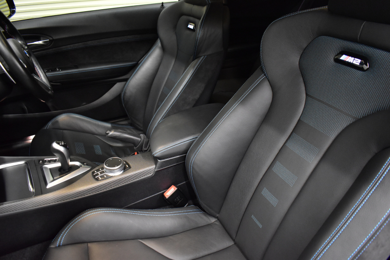 BMW Mシリーズ M2 ｺﾝﾍﾟﾃｨｼｮﾝ MDCT 7速DCT LCI後期 ｺﾝﾍﾟﾃｨｼｮﾝ専用410馬力ｴﾝｼﾞﾝ ﾍｷｻｺﾞﾅﾙLEDﾍｯﾄﾞﾗｲﾄ&ﾃｰﾙ ﾋｰﾀｰ付黒革 ﾀｯﾁﾊﾟﾈﾙHDDﾅﾋﾞBｶﾒﾗ 19AW ﾊｰﾏﾝｶｰﾄﾞﾝ 車線逸脱&歩行者警告 衝突軽減ﾌﾞﾚｰｷ ｶｰﾎﾞﾝｲﾝﾃﾘｱ Mｼｰﾄﾍﾞﾙﾄ 2年保証