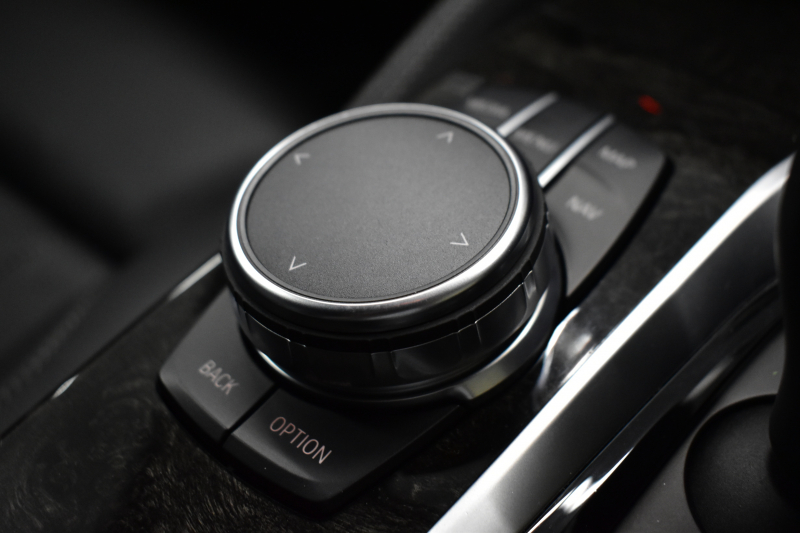 BMW 5シリーズ 530i Mｽﾎﾟｰﾂ 高出力ﾓﾃﾞﾙ ｲﾉﾍﾞｰｼｮﾝ&ｺﾝﾌｫｰﾄ&ﾊｲﾗｲﾝP 全席ﾋｰﾀｰ付黒革 前席ﾏｯｻｰｼﾞ&ﾍﾞﾝﾁﾚｰﾀｰ ｿﾌﾄｸﾛｰｽﾞﾄﾞｱ HUD LEDﾍｯﾄﾞﾗｲﾄ ACC LCW 液晶ﾒｰﾀｰ ﾀｯﾁﾊﾟﾈﾙ対応iﾄﾞﾗｲﾌﾞHDDﾅﾋﾞﾌﾙｾｸﾞ ｼﾞｪｽﾁｬｰ 3Dﾋﾞｭｰ 電動ﾄﾗﾝｸ ﾘﾓｰﾄP 2年保証