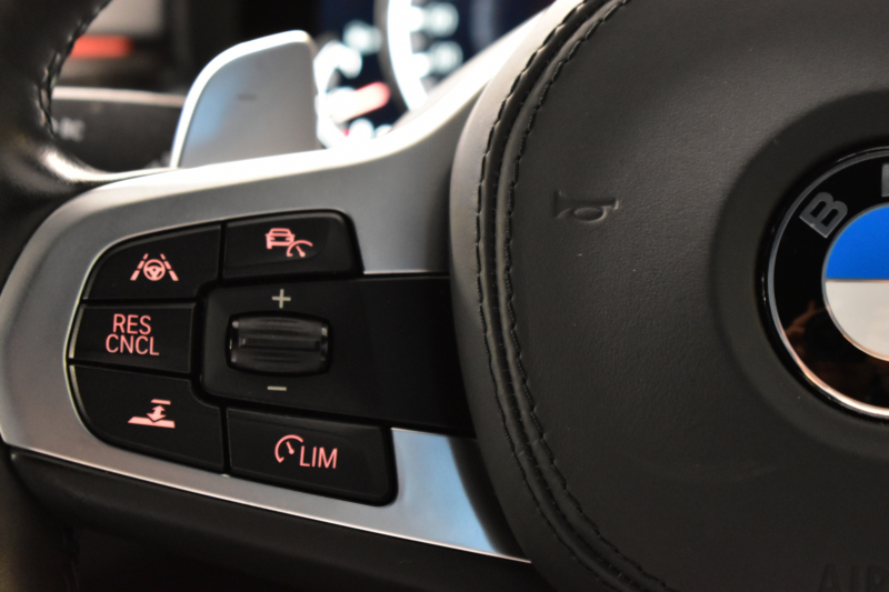 BMW 5シリーズ 530i Mｽﾎﾟｰﾂ 高出力ﾓﾃﾞﾙ ｲﾉﾍﾞｰｼｮﾝ&ｺﾝﾌｫｰﾄ&ﾊｲﾗｲﾝP 全席ﾋｰﾀｰ付黒革 前席ﾏｯｻｰｼﾞ&ﾍﾞﾝﾁﾚｰﾀｰ ｿﾌﾄｸﾛｰｽﾞﾄﾞｱ HUD LEDﾍｯﾄﾞﾗｲﾄ ACC LCW 液晶ﾒｰﾀｰ ﾀｯﾁﾊﾟﾈﾙ対応iﾄﾞﾗｲﾌﾞHDDﾅﾋﾞﾌﾙｾｸﾞ ｼﾞｪｽﾁｬｰ 3Dﾋﾞｭｰ 電動ﾄﾗﾝｸ ﾘﾓｰﾄP 2年保証