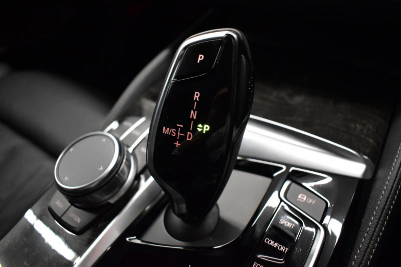 BMW 5シリーズ 530i Mｽﾎﾟｰﾂ 高出力ﾓﾃﾞﾙ ｲﾉﾍﾞｰｼｮﾝ&ｺﾝﾌｫｰﾄ&ﾊｲﾗｲﾝP 全席ﾋｰﾀｰ付黒革 前席ﾏｯｻｰｼﾞ&ﾍﾞﾝﾁﾚｰﾀｰ ｿﾌﾄｸﾛｰｽﾞﾄﾞｱ HUD LEDﾍｯﾄﾞﾗｲﾄ ACC LCW 液晶ﾒｰﾀｰ ﾀｯﾁﾊﾟﾈﾙ対応iﾄﾞﾗｲﾌﾞHDDﾅﾋﾞﾌﾙｾｸﾞ ｼﾞｪｽﾁｬｰ 3Dﾋﾞｭｰ 電動ﾄﾗﾝｸ ﾘﾓｰﾄP 2年保証