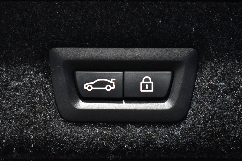 BMW 5シリーズ 530i Mｽﾎﾟｰﾂ 高出力ﾓﾃﾞﾙ ｲﾉﾍﾞｰｼｮﾝ&ｺﾝﾌｫｰﾄ&ﾊｲﾗｲﾝP 全席ﾋｰﾀｰ付黒革 前席ﾏｯｻｰｼﾞ&ﾍﾞﾝﾁﾚｰﾀｰ ｿﾌﾄｸﾛｰｽﾞﾄﾞｱ HUD LEDﾍｯﾄﾞﾗｲﾄ ACC LCW 液晶ﾒｰﾀｰ ﾀｯﾁﾊﾟﾈﾙ対応iﾄﾞﾗｲﾌﾞHDDﾅﾋﾞﾌﾙｾｸﾞ ｼﾞｪｽﾁｬｰ 3Dﾋﾞｭｰ 電動ﾄﾗﾝｸ ﾘﾓｰﾄP 2年保証