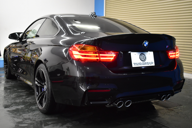 BMW Mシリーズ M4ｸｰﾍﾟ 6速M/T 左ﾊﾝﾄﾞﾙ 期間限定掲載 ﾋｰﾀｰ付ｼﾙﾊﾞｰｽﾄｰﾝ革 ｶｰﾎﾞﾝﾙｰﾌ&ｲﾝﾃﾘｱ HUD ｱﾀﾞﾌﾟﾃｨﾌﾞLEDﾍｯﾄﾞﾗｲﾄ ｵﾌﾟｼｮﾝ19AW 衝突軽減ﾌﾞﾚｰｷ 車線逸脱&歩行者警告  ﾀｯﾁﾊﾟｯﾄﾞiﾄﾞﾗｲﾌﾞHDDﾅﾋﾞ 前後PDC ﾌﾙｾｸﾞ Bｶﾒﾗ iｽﾄｯﾌﾟｽﾏｰﾄｷｰ  2年保証