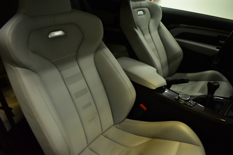 BMW Mシリーズ M4ｸｰﾍﾟ 6速M/T 左ﾊﾝﾄﾞﾙ 期間限定掲載 ﾋｰﾀｰ付ｼﾙﾊﾞｰｽﾄｰﾝ革 ｶｰﾎﾞﾝﾙｰﾌ&ｲﾝﾃﾘｱ HUD ｱﾀﾞﾌﾟﾃｨﾌﾞLEDﾍｯﾄﾞﾗｲﾄ ｵﾌﾟｼｮﾝ19AW 衝突軽減ﾌﾞﾚｰｷ 車線逸脱&歩行者警告  ﾀｯﾁﾊﾟｯﾄﾞiﾄﾞﾗｲﾌﾞHDDﾅﾋﾞ 前後PDC ﾌﾙｾｸﾞ Bｶﾒﾗ iｽﾄｯﾌﾟｽﾏｰﾄｷｰ  2年保証