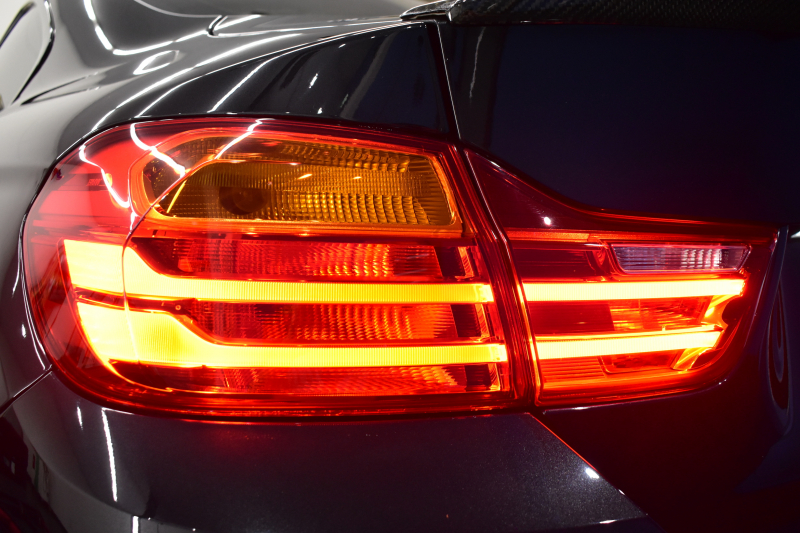 BMW Mシリーズ M4ｸｰﾍﾟ 6速M/T 左ﾊﾝﾄﾞﾙ 期間限定掲載 ﾋｰﾀｰ付ｼﾙﾊﾞｰｽﾄｰﾝ革 ｶｰﾎﾞﾝﾙｰﾌ&ｲﾝﾃﾘｱ HUD ｱﾀﾞﾌﾟﾃｨﾌﾞLEDﾍｯﾄﾞﾗｲﾄ ｵﾌﾟｼｮﾝ19AW 衝突軽減ﾌﾞﾚｰｷ 車線逸脱&歩行者警告  ﾀｯﾁﾊﾟｯﾄﾞiﾄﾞﾗｲﾌﾞHDDﾅﾋﾞ 前後PDC ﾌﾙｾｸﾞ Bｶﾒﾗ iｽﾄｯﾌﾟｽﾏｰﾄｷｰ  2年保証