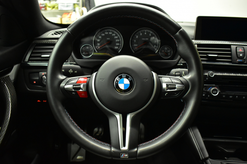 BMW Mシリーズ M4ｸｰﾍﾟ 6速M/T 左ﾊﾝﾄﾞﾙ 期間限定掲載 ﾋｰﾀｰ付ｼﾙﾊﾞｰｽﾄｰﾝ革 ｶｰﾎﾞﾝﾙｰﾌ&ｲﾝﾃﾘｱ HUD ｱﾀﾞﾌﾟﾃｨﾌﾞLEDﾍｯﾄﾞﾗｲﾄ ｵﾌﾟｼｮﾝ19AW 衝突軽減ﾌﾞﾚｰｷ 車線逸脱&歩行者警告  ﾀｯﾁﾊﾟｯﾄﾞiﾄﾞﾗｲﾌﾞHDDﾅﾋﾞ 前後PDC ﾌﾙｾｸﾞ Bｶﾒﾗ iｽﾄｯﾌﾟｽﾏｰﾄｷｰ  2年保証