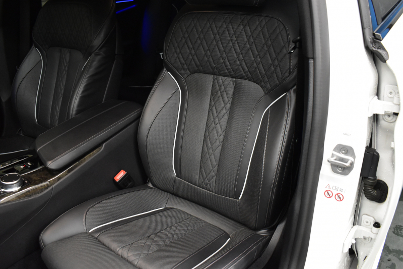 BMW 5シリーズ 530i ﾂｰﾘﾝｸﾞ Mｽﾎﾟｰﾂ LCI後期 ｴｸｽｸﾙｰｼﾌﾞﾅｯﾊﾟﾚｻﾞｰP 全席ﾋｰﾀｰ&前席ﾍﾞﾝﾁﾚｰｼｮﾝ付ｴｸｽｸﾙｰｼﾌﾞﾅｯﾊﾟ黒革 新ﾃﾞｻﾞｲﾝLEDﾍｯﾄﾞﾗｲﾄ ACｼｭﾆｯﾂｧｰ20AW CPMﾛｱﾚｲﾝﾌｫｰｽﾒﾝﾄ 可変ｻｽﾍﾟﾝｼｮﾝ ﾗｲﾌﾞｺｸﾋﾟｯﾄ ACC HUD LCW TV3Dﾋﾞｭｰ 2年保証