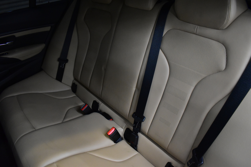 BMW Mシリーズ M3 MDCT  ｲﾝﾃﾞｨﾋﾞｼﾞｭｱﾙｶﾗｰ｢ｱｽﾞﾗｲﾄﾌﾞﾗｯｸ｣ ｵﾌﾟｼｮﾝ可変Mｻｽ Mﾊﾟﾌｫｽｽﾌﾟﾘﾝｸﾞ  LEDﾍｯﾄﾞﾗｲﾄ ＆ﾃｰﾙ 7速DCT ﾋｰﾀｰ付ｿﾉﾏﾍﾞｰｼﾞｭ革 HUD ｵﾌﾟｼｮﾝ19AW 車線逸脱&歩行者警告 ｶｰﾎﾞﾝR ﾌﾙｾｸﾞ Bｶﾒﾗ ﾊｰﾏﾝｶｰﾄﾞﾝ ｶｰﾎﾞﾝFﾘｯﾌﾟ 2年保証