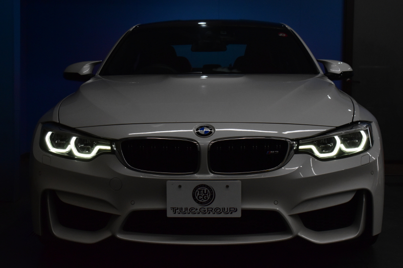 BMW Mシリーズ M3ｾﾀﾞﾝ 後期 MDCT  ｱﾀﾞﾌﾟﾃｨﾌﾞﾍｷｻｺﾞﾅﾙLEDﾍｯﾄﾞﾗｲﾄ ﾋｰﾀｰ付赤革 ｶｰﾎﾞﾝﾙｰﾌ&ｲﾝﾃﾘｱ ﾀｯﾁﾊﾟﾈﾙﾅﾋﾞﾊｰﾏﾝｶｰﾄﾞﾝ  ﾌﾙｾｸﾞBｶﾒﾗ前後PDC HUD 7速DCT ｵﾌﾟｼｮﾝ19AW 衝突軽減ﾌﾞﾚｰｷ 車線変更&車線逸脱&歩行者警告 2年保証