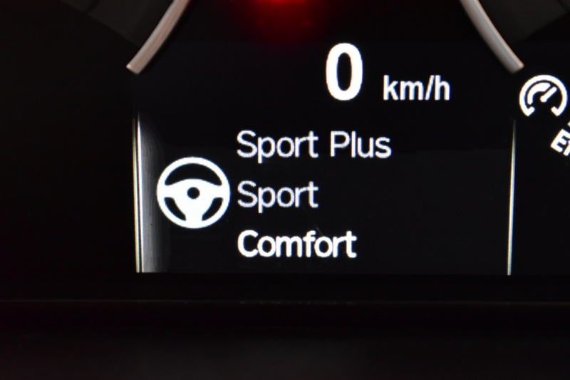 BMW Mシリーズ M3ｾﾀﾞﾝ 後期 MDCT  ｱﾀﾞﾌﾟﾃｨﾌﾞﾍｷｻｺﾞﾅﾙLEDﾍｯﾄﾞﾗｲﾄ ﾋｰﾀｰ付赤革 ｶｰﾎﾞﾝﾙｰﾌ&ｲﾝﾃﾘｱ ﾀｯﾁﾊﾟﾈﾙﾅﾋﾞﾊｰﾏﾝｶｰﾄﾞﾝ  ﾌﾙｾｸﾞBｶﾒﾗ前後PDC HUD 7速DCT ｵﾌﾟｼｮﾝ19AW 衝突軽減ﾌﾞﾚｰｷ 車線変更&車線逸脱&歩行者警告 2年保証