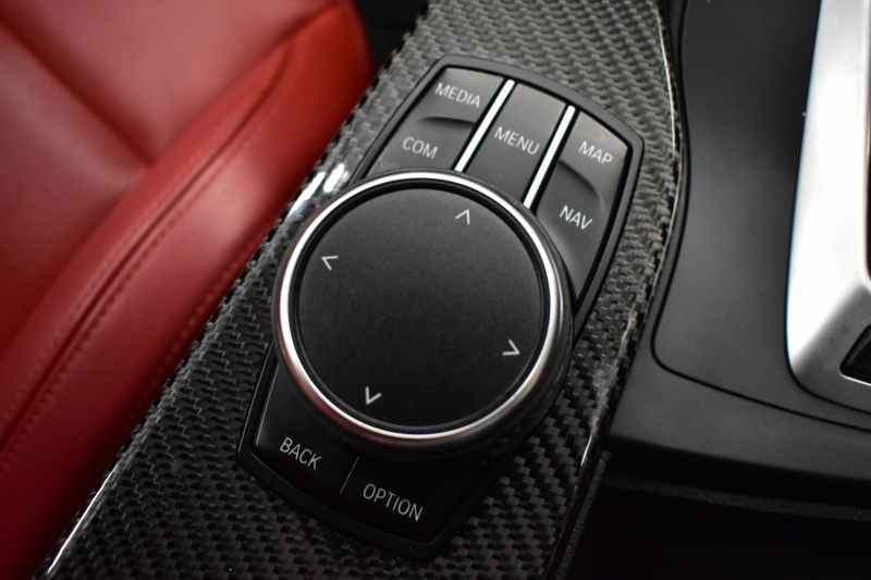 BMW Mシリーズ M3ｾﾀﾞﾝ 後期 MDCT  ｱﾀﾞﾌﾟﾃｨﾌﾞﾍｷｻｺﾞﾅﾙLEDﾍｯﾄﾞﾗｲﾄ ﾋｰﾀｰ付赤革 ｶｰﾎﾞﾝﾙｰﾌ&ｲﾝﾃﾘｱ ﾀｯﾁﾊﾟﾈﾙﾅﾋﾞﾊｰﾏﾝｶｰﾄﾞﾝ  ﾌﾙｾｸﾞBｶﾒﾗ前後PDC HUD 7速DCT ｵﾌﾟｼｮﾝ19AW 衝突軽減ﾌﾞﾚｰｷ 車線変更&車線逸脱&歩行者警告 2年保証