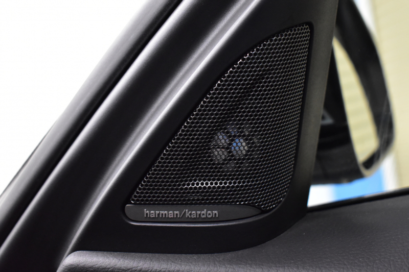 BMW Mシリーズ M3ｾﾀﾞﾝ 後期 MDCT  ｱﾀﾞﾌﾟﾃｨﾌﾞﾍｷｻｺﾞﾅﾙLEDﾍｯﾄﾞﾗｲﾄ ﾋｰﾀｰ付赤革 ｶｰﾎﾞﾝﾙｰﾌ&ｲﾝﾃﾘｱ ﾀｯﾁﾊﾟﾈﾙﾅﾋﾞﾊｰﾏﾝｶｰﾄﾞﾝ  ﾌﾙｾｸﾞBｶﾒﾗ前後PDC HUD 7速DCT ｵﾌﾟｼｮﾝ19AW 衝突軽減ﾌﾞﾚｰｷ 車線変更&車線逸脱&歩行者警告 2年保証