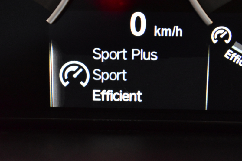 BMW Mシリーズ M3ｾﾀﾞﾝ 後期 MDCT  ｱﾀﾞﾌﾟﾃｨﾌﾞﾍｷｻｺﾞﾅﾙLEDﾍｯﾄﾞﾗｲﾄ ﾋｰﾀｰ付赤革 ｶｰﾎﾞﾝﾙｰﾌ&ｲﾝﾃﾘｱ ﾀｯﾁﾊﾟﾈﾙﾅﾋﾞﾊｰﾏﾝｶｰﾄﾞﾝ  ﾌﾙｾｸﾞBｶﾒﾗ前後PDC HUD 7速DCT ｵﾌﾟｼｮﾝ19AW 衝突軽減ﾌﾞﾚｰｷ 車線変更&車線逸脱&歩行者警告 2年保証