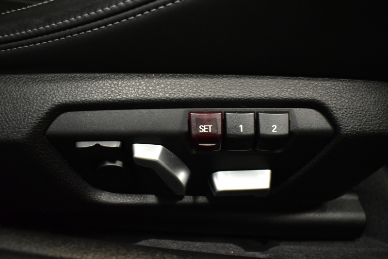 BMW Mシリーズ M4ｸｰﾍﾟ MDCT 7速DCT ｵﾌﾟｼｮﾝ可変Mｻｽﾍﾟﾝｼｮﾝ ﾋｰﾀｰ付黒革 HUD ｱﾀﾞﾌﾟﾃｨﾌﾞLEDﾍｯﾄﾞﾗｲﾄ 19AW 衝突軽減ﾌﾞﾚｰｷ 車線逸脱&歩行者警告  ﾀｯﾁﾊﾟｯﾄﾞHDDﾅﾋﾞﾌﾙｾｸﾞBｶﾒﾗ 前後PDC ｶｰﾎﾞﾝﾙｰﾌ 2年保証