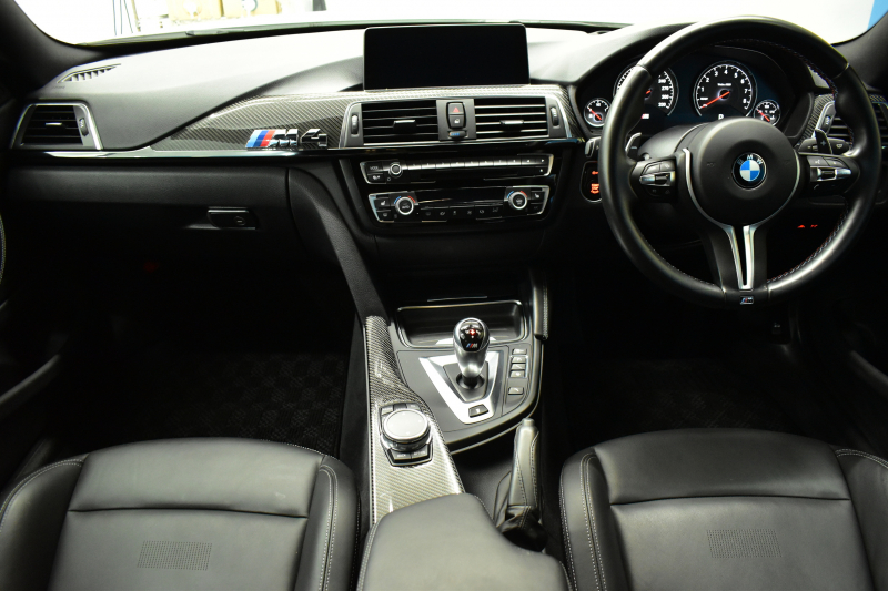 BMW Mシリーズ M4ｸｰﾍﾟ MDCT 7速DCT ｵﾌﾟｼｮﾝ可変Mｻｽﾍﾟﾝｼｮﾝ ﾋｰﾀｰ付黒革 HUD ｱﾀﾞﾌﾟﾃｨﾌﾞLEDﾍｯﾄﾞﾗｲﾄ 19AW 衝突軽減ﾌﾞﾚｰｷ 車線逸脱&歩行者警告  ﾀｯﾁﾊﾟｯﾄﾞHDDﾅﾋﾞﾌﾙｾｸﾞBｶﾒﾗ 前後PDC ｶｰﾎﾞﾝﾙｰﾌ 2年保証