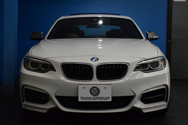 BMW 2シリーズ M235i 8速AT 直6ﾀｰﾎﾞ 326馬力 ｻﾝﾙｰﾌ ﾋｰﾀｰ付黒革 社外ﾌﾙｾｸﾞ ﾀｯﾁﾊﾟｯﾄﾞ式iﾄﾞﾗｲﾌﾞHDDﾅﾋﾞBｶﾒﾗ ｱﾀﾞﾌﾟﾃｨﾌﾞMｻｽ 大型ﾌﾞﾚｰｷｼｽﾃﾑ 車線逸脱&歩行者警告 衝突軽減ﾌﾞﾚｰｷ 2年保証