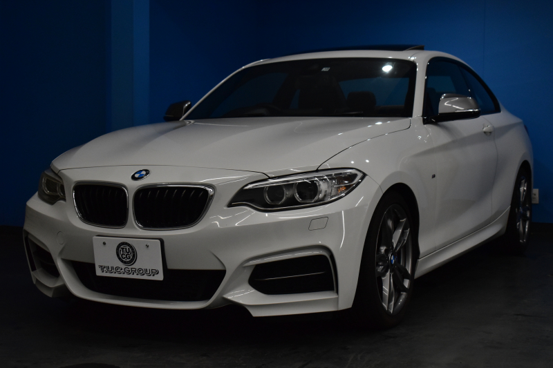 BMW 2シリーズ M235i 8速AT 直6ﾀｰﾎﾞ 326馬力 ｻﾝﾙｰﾌ ﾋｰﾀｰ付黒革 社外ﾌﾙｾｸﾞ ﾀｯﾁﾊﾟｯﾄﾞ式iﾄﾞﾗｲﾌﾞHDDﾅﾋﾞBｶﾒﾗ ｱﾀﾞﾌﾟﾃｨﾌﾞMｻｽ 大型ﾌﾞﾚｰｷｼｽﾃﾑ 車線逸脱&歩行者警告 衝突軽減ﾌﾞﾚｰｷ 2年保証