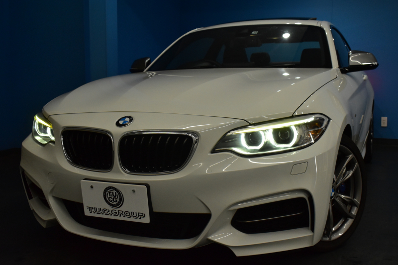 BMW 2シリーズ M235i 8速AT 直6ﾀｰﾎﾞ 326馬力 ｻﾝﾙｰﾌ ﾋｰﾀｰ付黒革 社外ﾌﾙｾｸﾞ ﾀｯﾁﾊﾟｯﾄﾞ式iﾄﾞﾗｲﾌﾞHDDﾅﾋﾞBｶﾒﾗ ｱﾀﾞﾌﾟﾃｨﾌﾞMｻｽ 大型ﾌﾞﾚｰｷｼｽﾃﾑ 車線逸脱&歩行者警告 衝突軽減ﾌﾞﾚｰｷ 2年保証