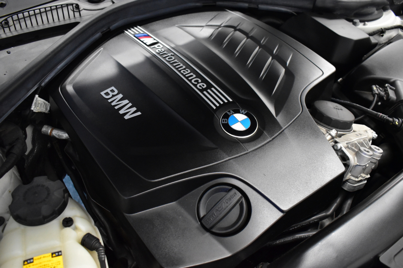 BMW 2シリーズ M235i 8速AT 直6ﾀｰﾎﾞ 326馬力 ｻﾝﾙｰﾌ ﾋｰﾀｰ付黒革 社外ﾌﾙｾｸﾞ ﾀｯﾁﾊﾟｯﾄﾞ式iﾄﾞﾗｲﾌﾞHDDﾅﾋﾞBｶﾒﾗ ｱﾀﾞﾌﾟﾃｨﾌﾞMｻｽ 大型ﾌﾞﾚｰｷｼｽﾃﾑ 車線逸脱&歩行者警告 衝突軽減ﾌﾞﾚｰｷ 2年保証