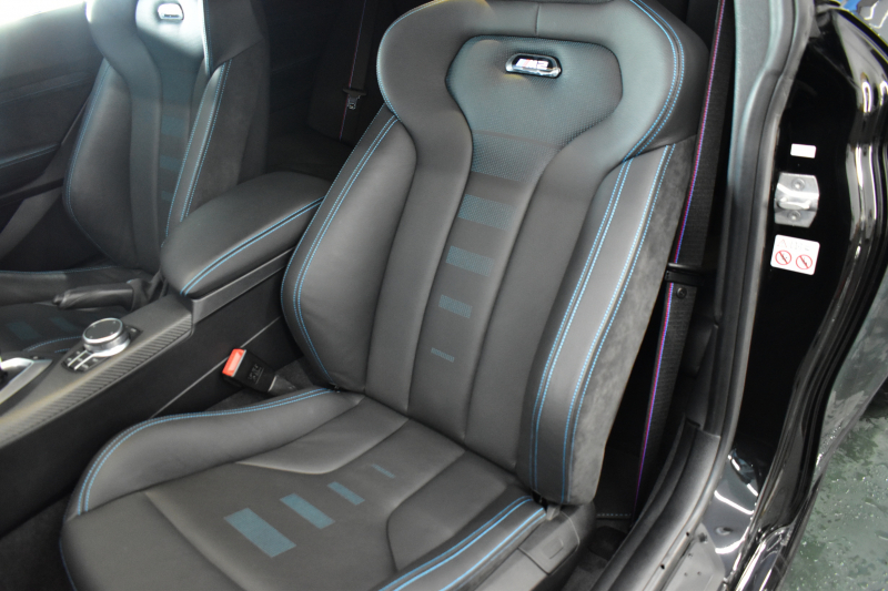 BMW Mシリーズ M2 ｺﾝﾍﾟﾃｨｼｮﾝ MDCT 7速DCT LCI後期 ｺﾝﾍﾟﾃｨｼｮﾝ専用410馬力ｴﾝｼﾞﾝ ﾍｷｻｺﾞﾅﾙLEDﾍｯﾄﾞﾗｲﾄ&ﾃｰﾙ ﾋｰﾀｰ付黒革 ﾀｯﾁﾊﾟﾈﾙHDDﾅﾋﾞBｶﾒﾗ 19AW 衝突軽減B ｶｰﾎﾞﾝｲﾝﾃﾘｱ Mｼｰﾄﾍﾞﾙﾄ 2年保証