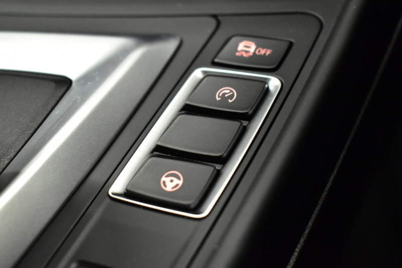 BMW Mシリーズ M2 ｺﾝﾍﾟﾃｨｼｮﾝ MDCT 7速DCT LCI後期 ｺﾝﾍﾟﾃｨｼｮﾝ専用410馬力ｴﾝｼﾞﾝ ﾍｷｻｺﾞﾅﾙLEDﾍｯﾄﾞﾗｲﾄ&ﾃｰﾙ ﾋｰﾀｰ付黒革 ﾀｯﾁﾊﾟﾈﾙHDDﾅﾋﾞBｶﾒﾗ 19AW 衝突軽減B ｶｰﾎﾞﾝｲﾝﾃﾘｱ Mｼｰﾄﾍﾞﾙﾄ 2年保証