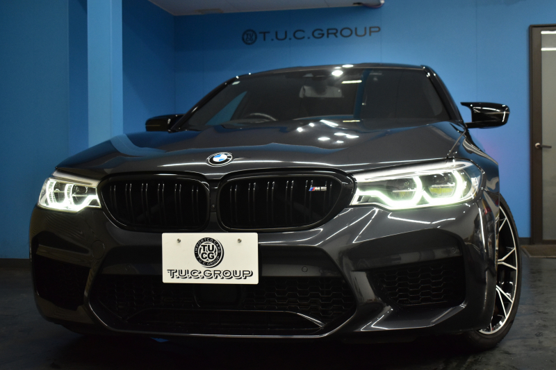 BMW Mシリーズ M5 ｴﾃﾞｨｼｮﾝ MISSION:IMPOSSIBLE  ｺﾝﾍﾟﾃｨｼｮﾝﾍﾞｰｽ特別仕様車 625馬力 MxDrive(4WD/2WD切替可)全席ﾋｰﾀｰ&前席ﾍﾞﾝﾁﾚｰｼｮﾝ付黒革  追従ACC LCW LED HUD 液晶ﾒｰﾀｰ 3Dﾋﾞｭｰ Mﾍﾞﾙﾄ 20AW ﾊｰﾏﾝｶｰﾄﾞﾝ ｿﾌﾄｸﾛｰｽﾞﾄﾞｱ 2年保証