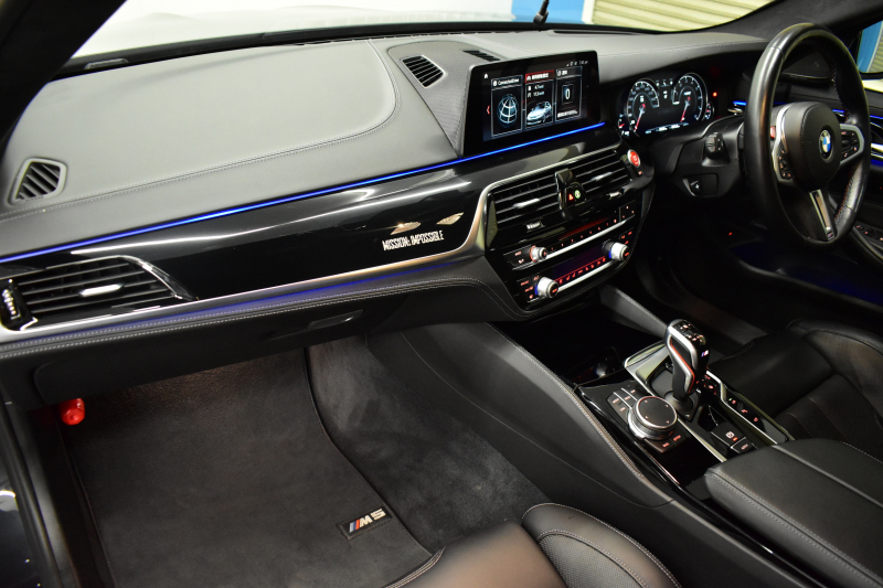 BMW Mシリーズ M5 ｴﾃﾞｨｼｮﾝ MISSION:IMPOSSIBLE  ｺﾝﾍﾟﾃｨｼｮﾝﾍﾞｰｽ特別仕様車 625馬力 MxDrive(4WD/2WD切替可)全席ﾋｰﾀｰ&前席ﾍﾞﾝﾁﾚｰｼｮﾝ付黒革  追従ACC LCW LED HUD 液晶ﾒｰﾀｰ 3Dﾋﾞｭｰ Mﾍﾞﾙﾄ 20AW ﾊｰﾏﾝｶｰﾄﾞﾝ ｿﾌﾄｸﾛｰｽﾞﾄﾞｱ 2年保証