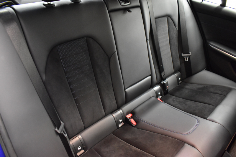 BMW 3シリーズ 320d Xﾄﾞﾗｲﾌﾞ Mｽﾎﾟｰﾂ 4WD 期間限定掲載 新車保証R7年2月迄 ﾌｧｽﾄﾄﾗｯｸP 可変Mｻｽ Mｽﾎﾟｰﾂﾌﾞﾚｰｷ 19AW Pｱｼｽﾄﾌﾟﾗｽ 3Dﾋﾞｭｰ全周囲ｶﾒﾗ ﾋｰﾀｰ付ﾊｰﾌﾚｻﾞｰ BMWﾗｲﾌﾞｺｯｸﾋﾟｯﾄ ｱｯﾌﾟﾙｶｰﾌﾟﾚｲ  ACC LEDﾍｯﾄﾞﾗｲﾄ 車線変更&逸脱&歩行者警告 2年保証