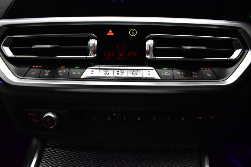 BMW 3シリーズ 320d Xﾄﾞﾗｲﾌﾞ Mｽﾎﾟｰﾂ 4WD 期間限定掲載 新車保証R7年2月迄 ﾌｧｽﾄﾄﾗｯｸP 可変Mｻｽ Mｽﾎﾟｰﾂﾌﾞﾚｰｷ 19AW Pｱｼｽﾄﾌﾟﾗｽ 3Dﾋﾞｭｰ全周囲ｶﾒﾗ ﾋｰﾀｰ付ﾊｰﾌﾚｻﾞｰ BMWﾗｲﾌﾞｺｯｸﾋﾟｯﾄ ｱｯﾌﾟﾙｶｰﾌﾟﾚｲ  ACC LEDﾍｯﾄﾞﾗｲﾄ 車線変更&逸脱&歩行者警告 2年保証