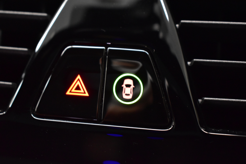 BMW 6シリーズ 630iｸﾞﾗﾝﾂｰﾘｽﾓ Mｽﾎﾟｰﾂ ｺﾝﾌｫｰﾄP ﾊﾟﾉﾗﾏSR ﾍｷｻｺﾞﾅﾙLEDﾍｯﾄﾞﾗｲﾄ  ACC ﾊｰﾏﾝｶｰﾄﾞﾝｻｳﾝﾄﾞ 全席ﾋｰﾀｰ前席ﾍﾞﾝﾁﾚｰｼｮﾝ&ﾏｯｻｰｼﾞ付茶革 HUD 衝突軽減ﾌﾞﾚｰｷ 車線変更 &逸脱&歩行者警告 ﾀｯﾁﾊﾟﾈﾙﾅﾋﾞ 3Dﾋﾞｭｰ 液晶ﾒｰﾀｰ  電動ﾄﾗﾝｸ 2年保証