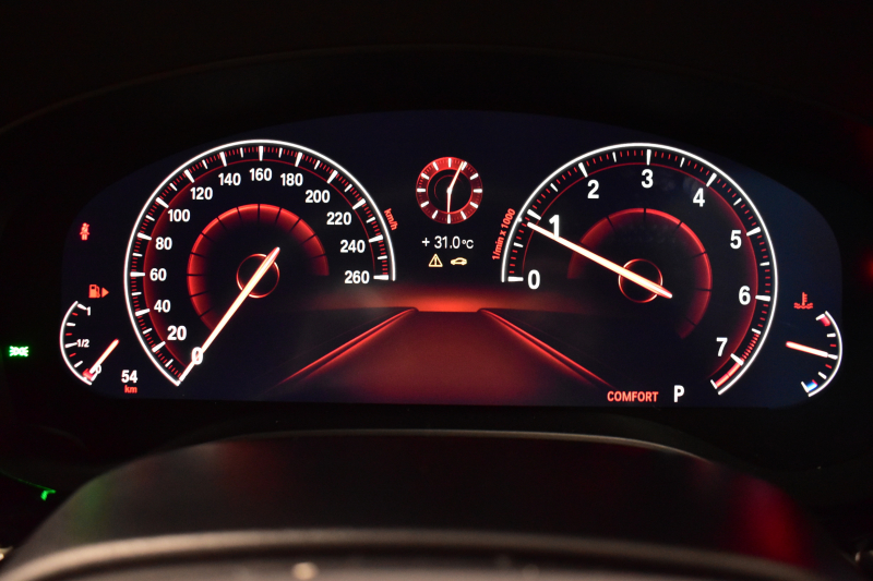 BMW 6シリーズ 630iｸﾞﾗﾝﾂｰﾘｽﾓ Mｽﾎﾟｰﾂ ｺﾝﾌｫｰﾄP ﾊﾟﾉﾗﾏSR ﾍｷｻｺﾞﾅﾙLEDﾍｯﾄﾞﾗｲﾄ  ACC ﾊｰﾏﾝｶｰﾄﾞﾝｻｳﾝﾄﾞ 全席ﾋｰﾀｰ前席ﾍﾞﾝﾁﾚｰｼｮﾝ&ﾏｯｻｰｼﾞ付茶革 HUD 衝突軽減ﾌﾞﾚｰｷ 車線変更 &逸脱&歩行者警告 ﾀｯﾁﾊﾟﾈﾙﾅﾋﾞ 3Dﾋﾞｭｰ 液晶ﾒｰﾀｰ  電動ﾄﾗﾝｸ 2年保証