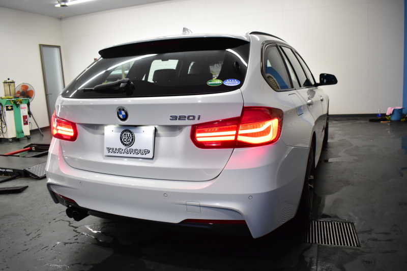 BMW 3シリーズ 320iﾂｰﾘﾝｸﾞ Mｽﾎﾟｰﾂｴﾃﾞｨｼｮﾝｼｬﾄﾞｰ LCI後期限定8Aｴﾝｼﾞﾝ ﾋｰﾀｰ付黒革 専用ﾀﾞｰｸLEDﾍｯﾄﾞﾗｲﾄ&ﾃｰﾙ 液晶ﾒｰﾀｰ 追従ACC ﾀｯﾁﾊﾟﾈﾙHDDﾅﾋﾞ 車線変更&逸脱&歩行者警告 衝突軽減ﾌﾞﾚｰｷ  19AW 電動Rｹﾞｰﾄ 前後PDC Bｶﾒﾗ  2年保証