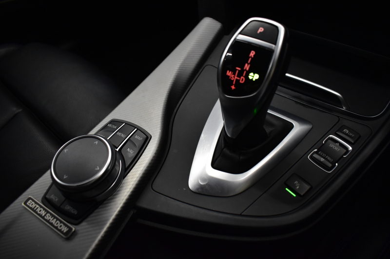 BMW 3シリーズ 320iﾂｰﾘﾝｸﾞ Mｽﾎﾟｰﾂｴﾃﾞｨｼｮﾝｼｬﾄﾞｰ LCI後期限定8Aｴﾝｼﾞﾝ ﾋｰﾀｰ付黒革 専用ﾀﾞｰｸLEDﾍｯﾄﾞﾗｲﾄ&ﾃｰﾙ 液晶ﾒｰﾀｰ 追従ACC ﾀｯﾁﾊﾟﾈﾙHDDﾅﾋﾞ 車線変更&逸脱&歩行者警告 衝突軽減ﾌﾞﾚｰｷ  19AW 電動Rｹﾞｰﾄ 前後PDC Bｶﾒﾗ  2年保証