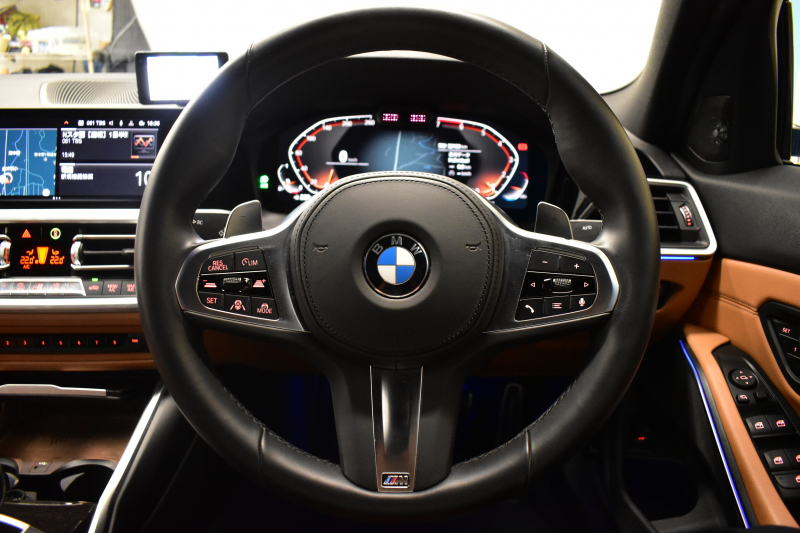 BMW 3シリーズ 330i Mｽﾎﾟｰﾂ 高出力 1ｵｰﾅｰ ｻﾝR ｲﾉﾍﾞｰｼｮﾝ&ﾌｧｽﾄﾄﾗｯｸ＆ﾊｲﾗｲﾝ&ｺﾝﾌｫｰﾄP ﾚｰｻﾞｰLEDﾗｲﾄ ﾋｰﾀｰ付黒革 ACC HUD 19AW Mｽﾎﾟｰﾂﾌﾞﾚｰｷ 可変Mｻｽ ﾊﾟｰｷﾝｸﾞｱｼｽﾄ+ 全周囲ｶﾒﾗ ｼﾞｪｽﾁｬｰC対応ﾀｯﾁﾊﾟﾈﾙﾅﾋﾞ ｱｯﾌﾟﾙｶｰﾌﾟﾚｲ  2年保証