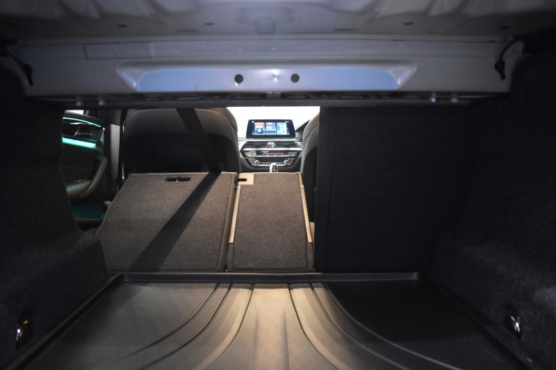 BMW 5シリーズ 530i Mｽﾎﾟｰﾂ ﾊｲﾗｲﾝP ｲﾝﾃﾞｨﾋﾞｼﾞｭｱﾙｶﾗ-ｱｽﾞﾗｲﾄﾌﾞﾗｯｸ  液晶ﾒｰﾀｰ  高出力ﾓﾃﾞﾙ  全席ﾋｰﾀｰ付黒革 LEDﾍｯﾄﾞﾗｲﾄ 追従ACC 車線変更警告 ﾀｯﾁﾊﾟﾈﾙ対応iﾄﾞﾗｲﾌﾞHDDﾅﾋﾞﾌﾙｾｸﾞ 全周囲ｶﾒﾗ3Dﾋﾞｭｰ ｽﾃｱﾘﾝｸﾞｻﾎﾟｰﾄ 2年保証