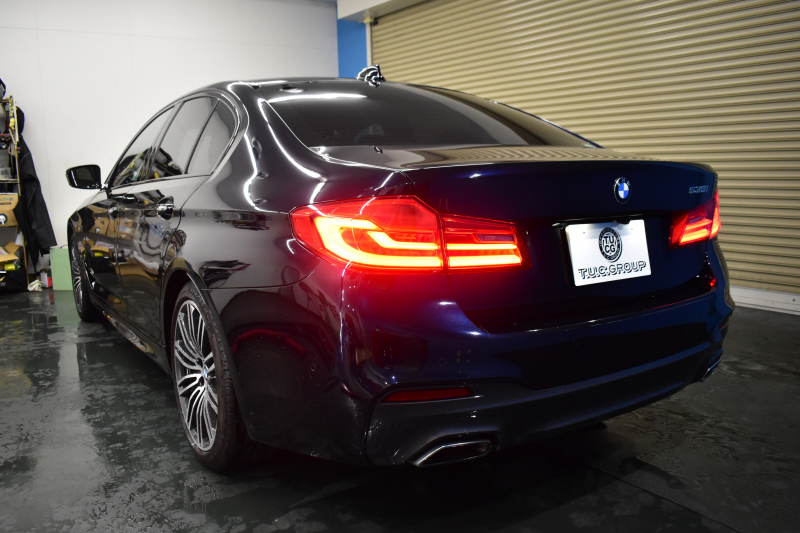 BMW 5シリーズ 530i Mｽﾎﾟｰﾂ ﾊｲﾗｲﾝP ｲﾝﾃﾞｨﾋﾞｼﾞｭｱﾙｶﾗ-ｱｽﾞﾗｲﾄﾌﾞﾗｯｸ  液晶ﾒｰﾀｰ  高出力ﾓﾃﾞﾙ  全席ﾋｰﾀｰ付黒革 LEDﾍｯﾄﾞﾗｲﾄ 追従ACC 車線変更警告 ﾀｯﾁﾊﾟﾈﾙ対応iﾄﾞﾗｲﾌﾞHDDﾅﾋﾞﾌﾙｾｸﾞ 全周囲ｶﾒﾗ3Dﾋﾞｭｰ ｽﾃｱﾘﾝｸﾞｻﾎﾟｰﾄ 2年保証