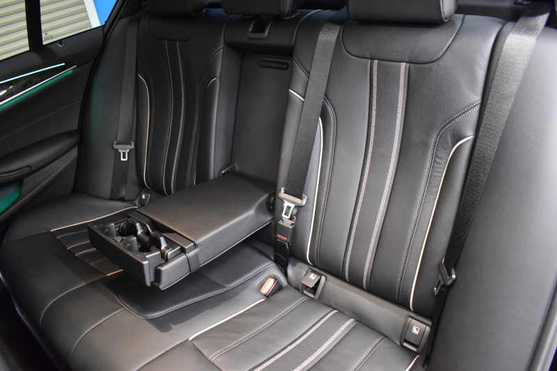 BMW 5シリーズ 530i Mｽﾎﾟｰﾂ ﾊｲﾗｲﾝP ｲﾝﾃﾞｨﾋﾞｼﾞｭｱﾙｶﾗ-ｱｽﾞﾗｲﾄﾌﾞﾗｯｸ  液晶ﾒｰﾀｰ  高出力ﾓﾃﾞﾙ  全席ﾋｰﾀｰ付黒革 LEDﾍｯﾄﾞﾗｲﾄ 追従ACC 車線変更警告 ﾀｯﾁﾊﾟﾈﾙ対応iﾄﾞﾗｲﾌﾞHDDﾅﾋﾞﾌﾙｾｸﾞ 全周囲ｶﾒﾗ3Dﾋﾞｭｰ ｽﾃｱﾘﾝｸﾞｻﾎﾟｰﾄ 2年保証