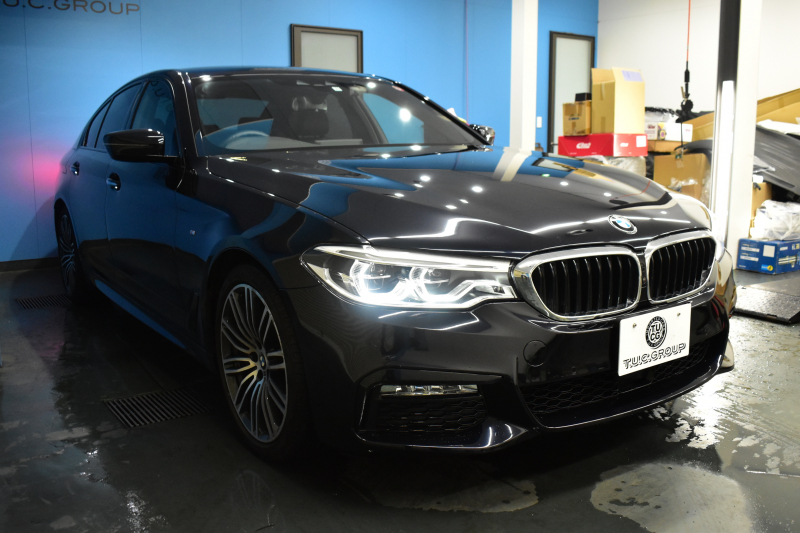 BMW 5シリーズ 530i Mｽﾎﾟｰﾂ ﾊｲﾗｲﾝP ｲﾝﾃﾞｨﾋﾞｼﾞｭｱﾙｶﾗ-ｱｽﾞﾗｲﾄﾌﾞﾗｯｸ  液晶ﾒｰﾀｰ  高出力ﾓﾃﾞﾙ  全席ﾋｰﾀｰ付黒革 LEDﾍｯﾄﾞﾗｲﾄ 追従ACC 車線変更警告 ﾀｯﾁﾊﾟﾈﾙ対応iﾄﾞﾗｲﾌﾞHDDﾅﾋﾞﾌﾙｾｸﾞ 全周囲ｶﾒﾗ3Dﾋﾞｭｰ ｽﾃｱﾘﾝｸﾞｻﾎﾟｰﾄ 2年保証